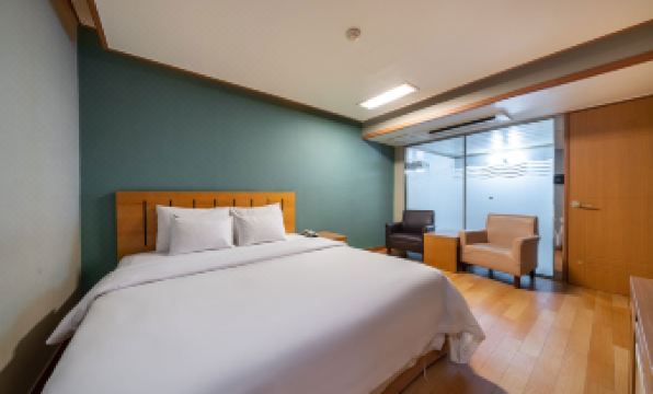 7. 프린스 호텔..