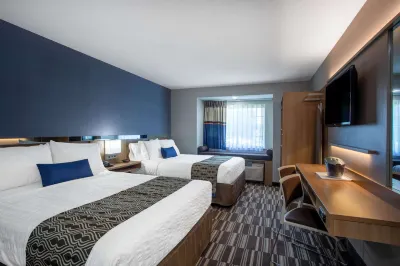 Microtel Inn & Suites by Wyndham Burlington Hotel di 