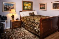 Cypress Fairway Village Hotels in Wimberley