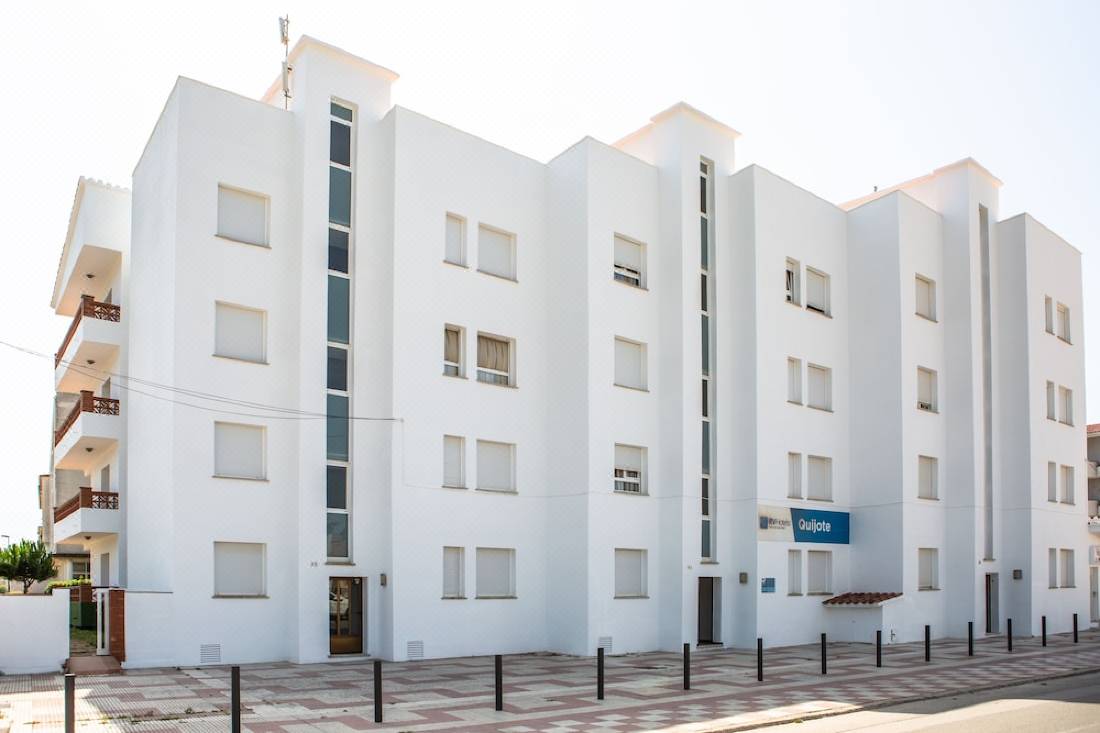 Rvhotels Apartamentos El Quijote-L'Estartit Updated 2022 Room Price-Reviews  & Deals | Trip.com
