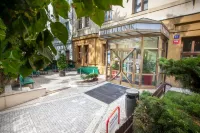 Hotel Lunik Hotels in Prague 14