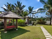 Villa Candi Kecil Tiga by Villa Finder Hotel dekat Taman Sari Waterfall & Natural pool