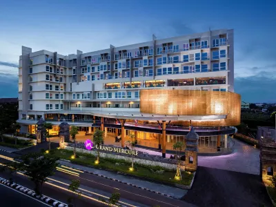 Grand Mercure Yogyakarta Adi Sucipto Hotels near Perpustakaan Universitas Negeri Yogyakarta