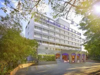 Vivanta Bengaluru Residency Road Hotels in 