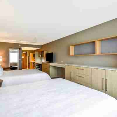 Home2 Suites by Hilton Pigeon Forge Rooms