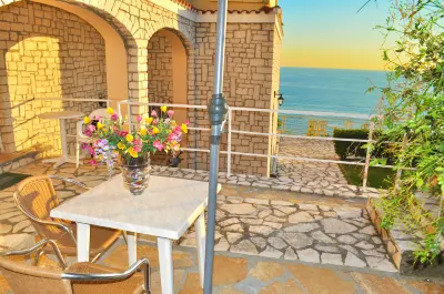 Studio Apartments "maria" with Pool in Agios Gordios Beach