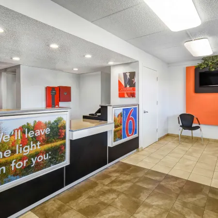 Motel 6 Memphis, TN - Downtown