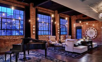 The Foundry Hotel Asheville, Curio Collection by Hilton