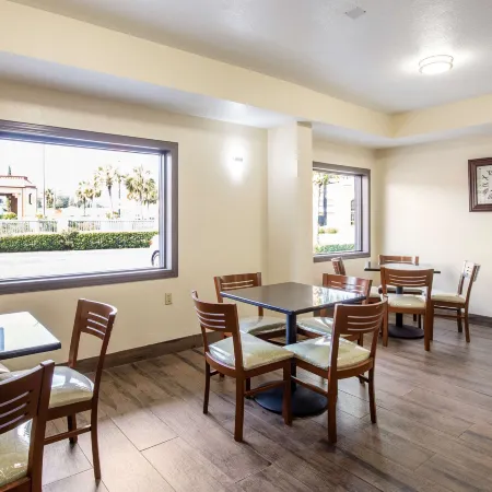 Quality Inn Mobile West Tillmans Corner