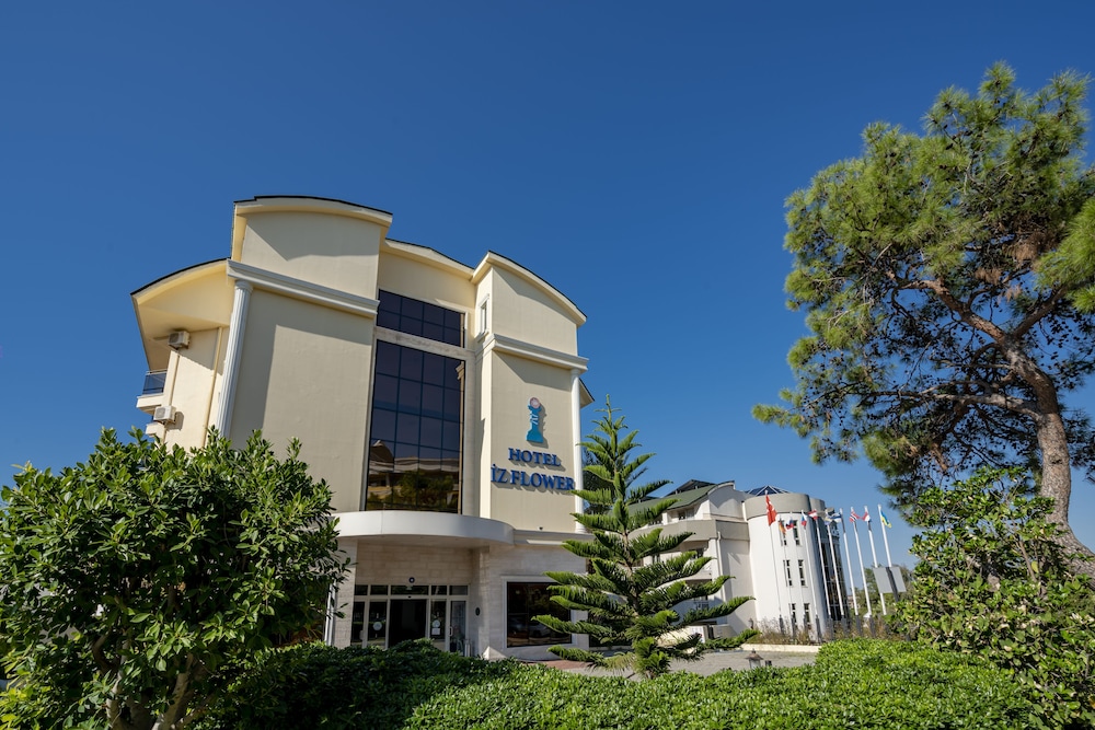 İz Flower Side Beach Hotel