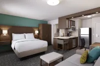 Staybridge Suites Southgate – Detroit Area Ξενοδοχεία στην πόλη Southgate