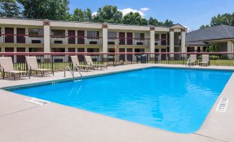 Red Roof Inn & Suites Commerce - Athens