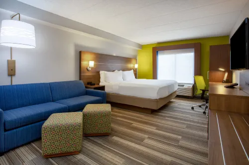 Holiday Inn Express & Suites Fort Wayne Các khách sạn ở Aboite Township