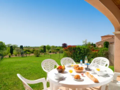 Port Minervois Hotels in Homps