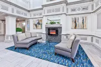 Holiday Inn Express & Suites Carmel North - Westfield Hôtels à : Westfield