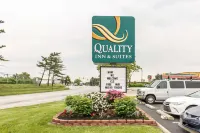 Quality Inn & Suites Columbus West - Hilliard - parcheggio