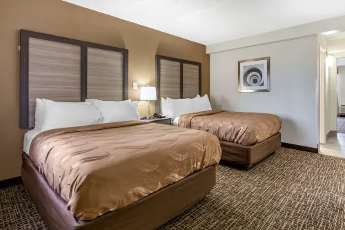 Quality Inn & Suites Spring Lake - Fayetteville Near Fort Liberty Hotels in Spring Lake