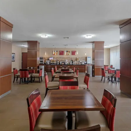 Comfort Suites