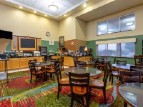 AmericInn by Wyndham Wausau Hotels in Weston