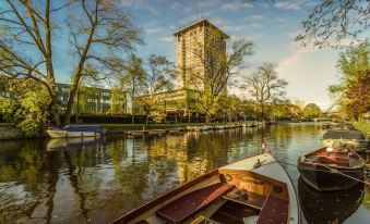 Hotel Okura Amsterdam – the Leading Hotels of the World
