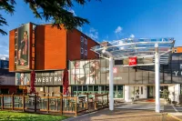 Ibis London Heathrow Airport Hotels in London
