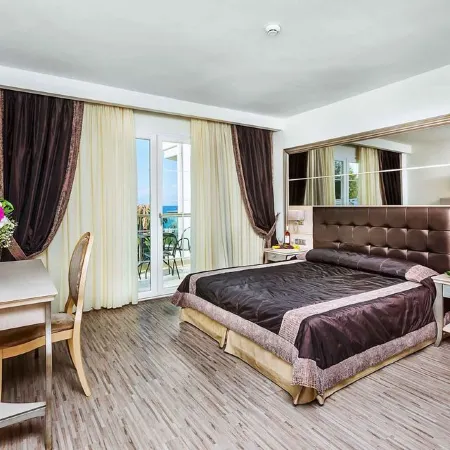 Elinotel Apolamare Hotel