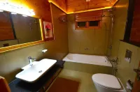 Room in Villa - LakeRose Wayanad Resort