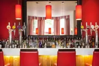 Lanes Hotel - بار