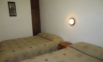 Hotel Maria Esther - Housity