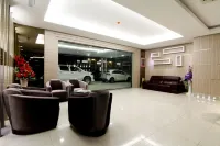 Kingsley Hotel Hotels in Miri