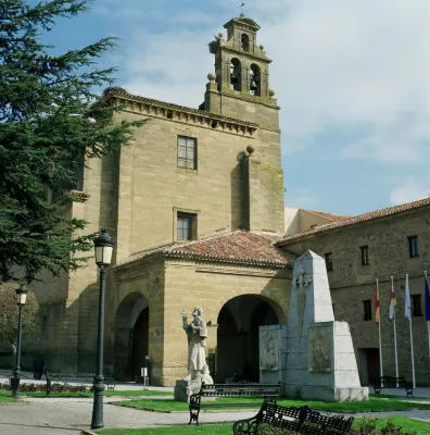 Parador de Santo Domingo Bernardo de Fresneda Hotels in Grañón