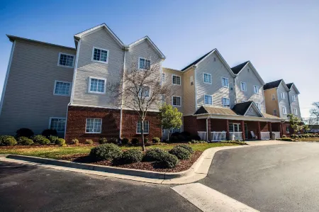 MainStay Suites Wilmington - University Area