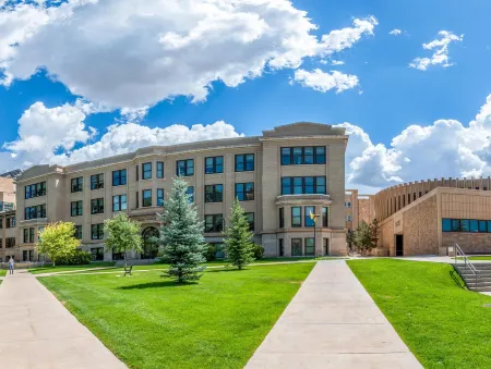 Super 8 by Wyndham Laramie