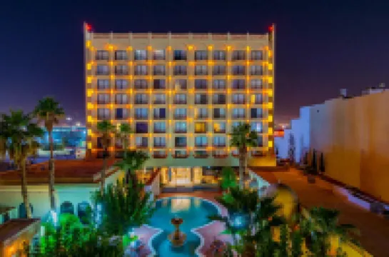 Hotel Lucerna Ciudad Juarez โรงแรมใน