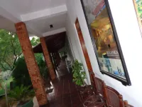 The Senaro Holiday Inn Hotels near Minneriya National Park