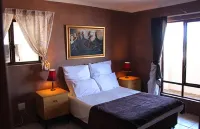 Goblin's Inn Hotels in Paternoster