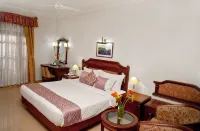 Sterling Lake Palace Alleppey Hotels near Alappuzha Railway Station