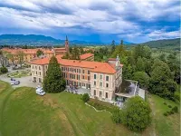 Hotel Villa Borghi Hotel berhampiran Santa Caterina del Sasso