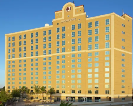 DoubleTree by Hilton Modesto Hotels in Modesto