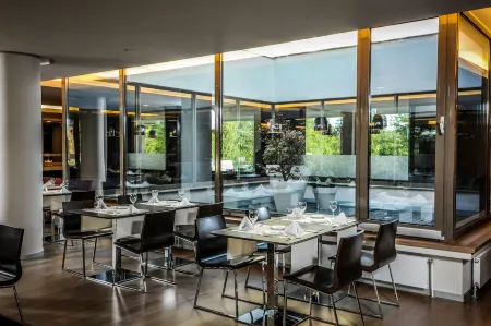 Ramada Plaza by Wyndham Bucharest Convention Center