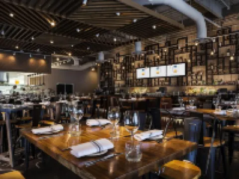 Whitney Peak Hotel Reno, Tapestry Collection by Hilton リノのホテル