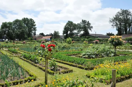 Best Western la Metairie Отели в г. Перн