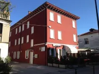 Venice Apartments Dante Hotels near Venezia Mestre Railway Station