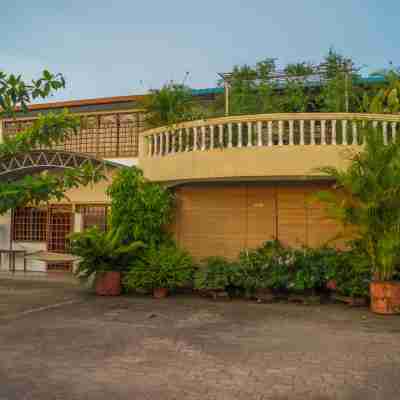 Haks Boutique B&B with Pool & Farm-to-Table Dining Hotel Exterior