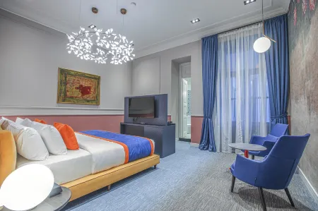 Heritage Hotel and Suites