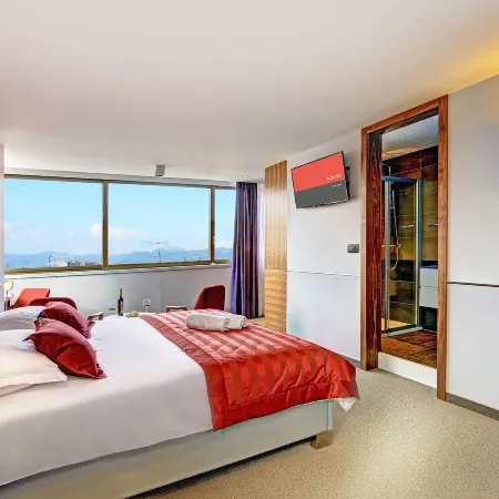 Horizon Luxury Suites & Design Rooms