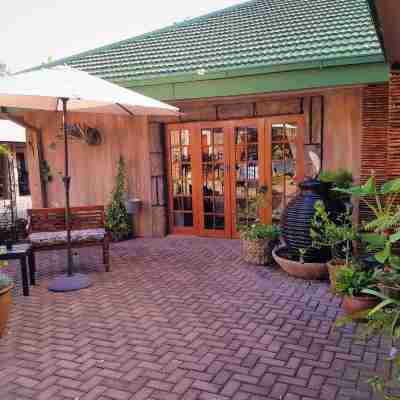 61 on Ireland Guest House and Conferencing Hotel Exterior