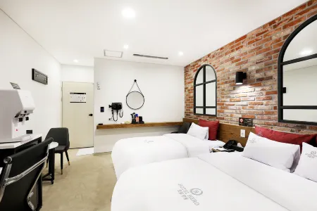 Dongducheon Hotel Hero Отели в г. Тондучхон
