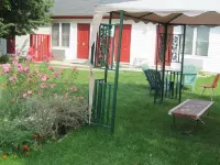 Rosecourt Motel Hotels in Perth County