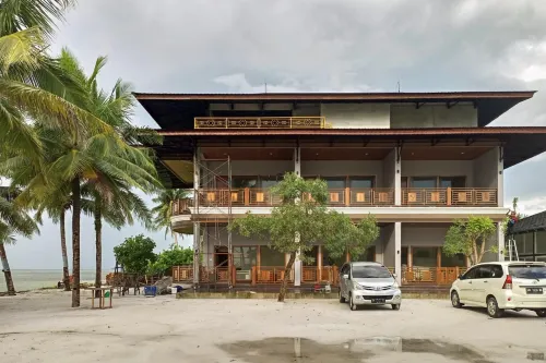 Watuduya Resort by the Lavana Hotels in Sijuk